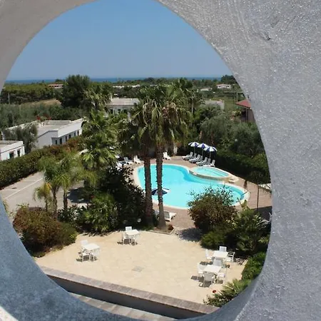 Hotel Magnolia 4*